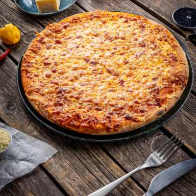 4 sajtos pizza