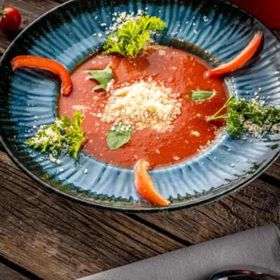 Olasz paradicsomleves parmezánnal