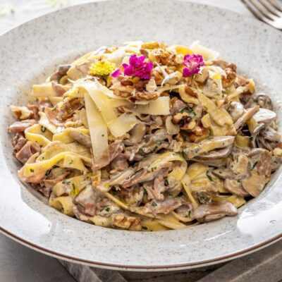 Gombás pancettás tagliatelle pácolt erdei sonkával